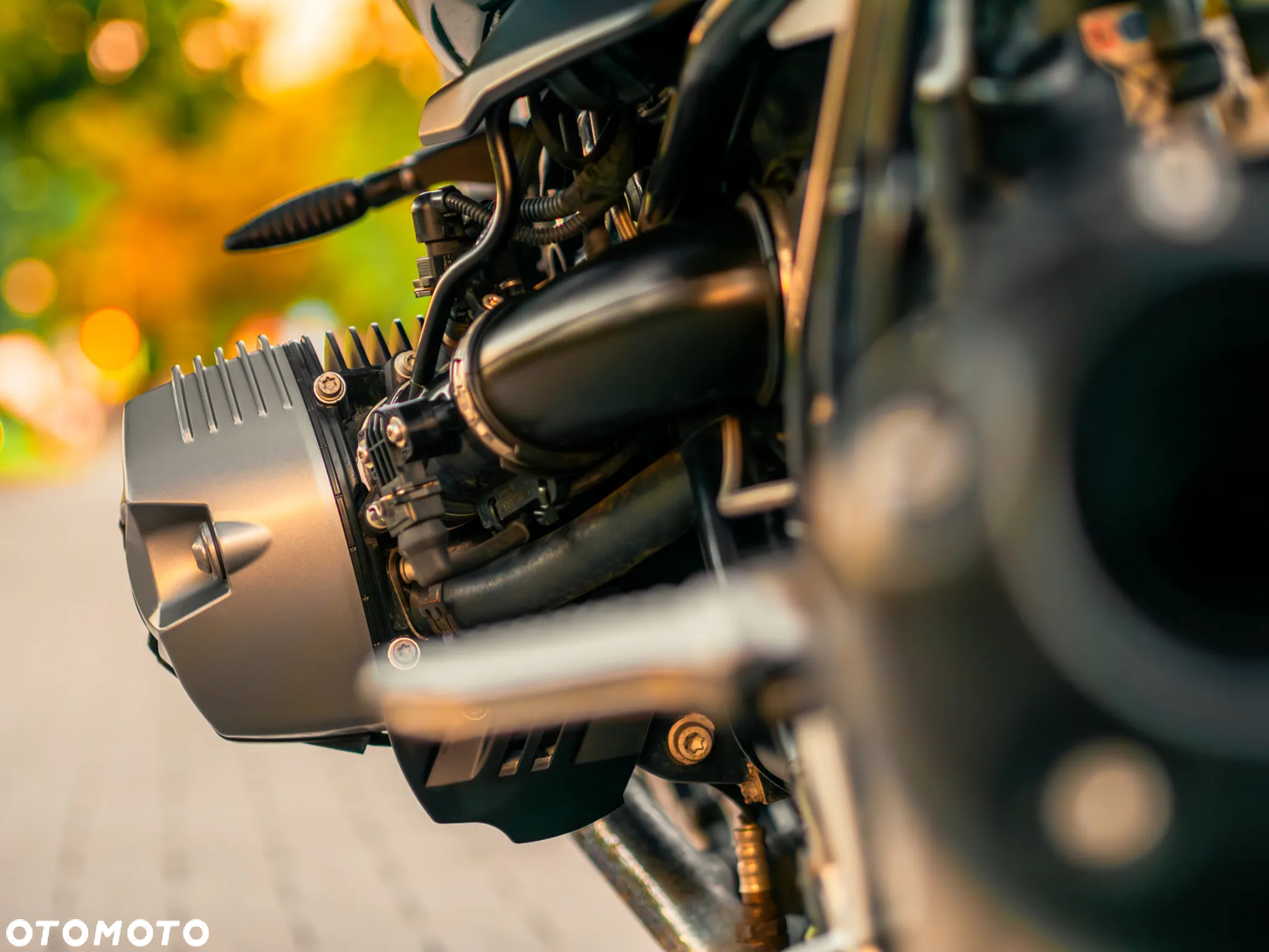 BMW R - 16