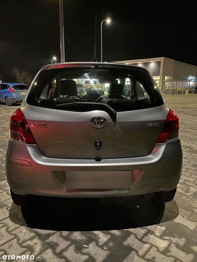 Toyota Yaris - 3