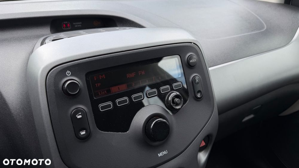 Toyota Aygo x-business - 23
