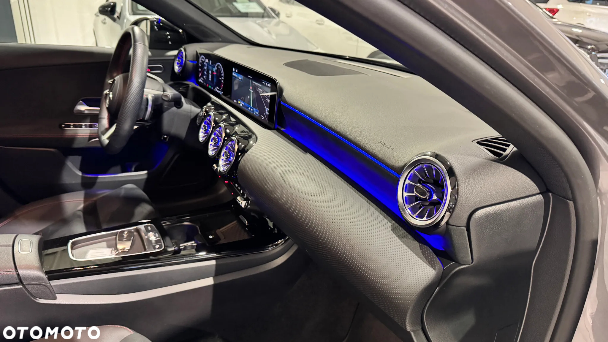 Mercedes-Benz Klasa A 250 e PHEV AMG Line 8G-DCT - 23