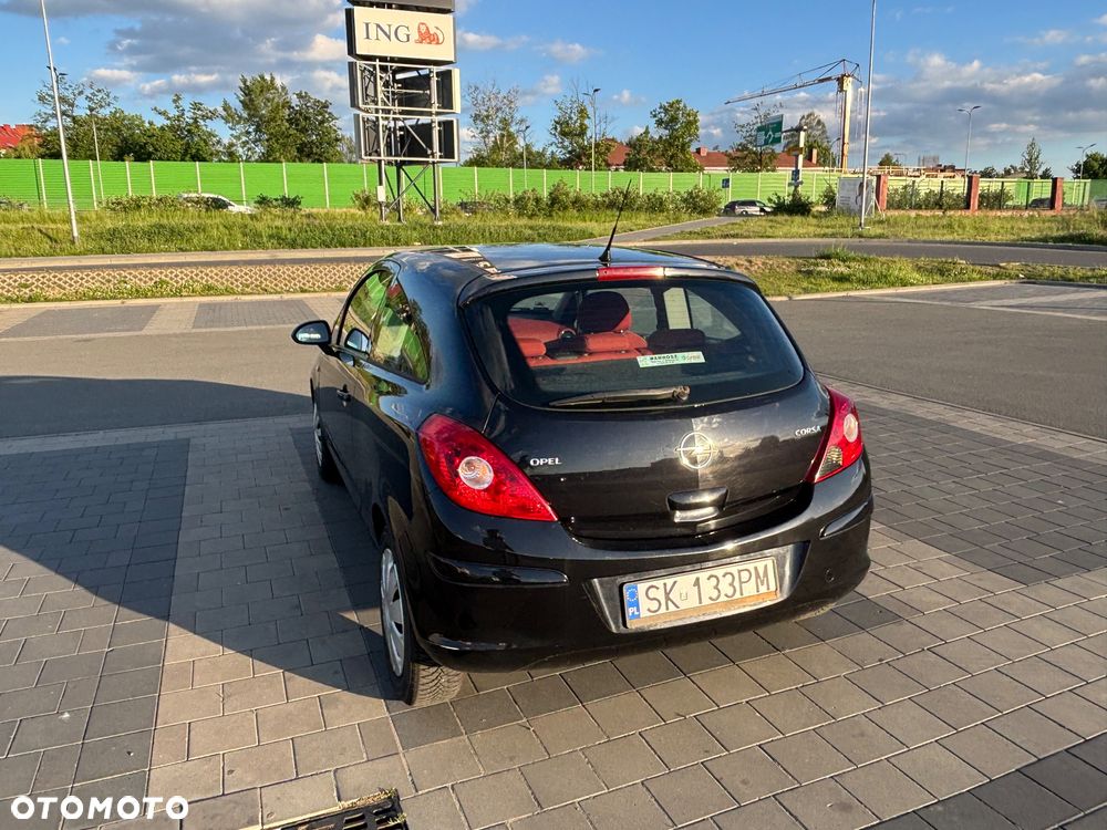 Opel Corsa 1.4 16V Cosmo - 3