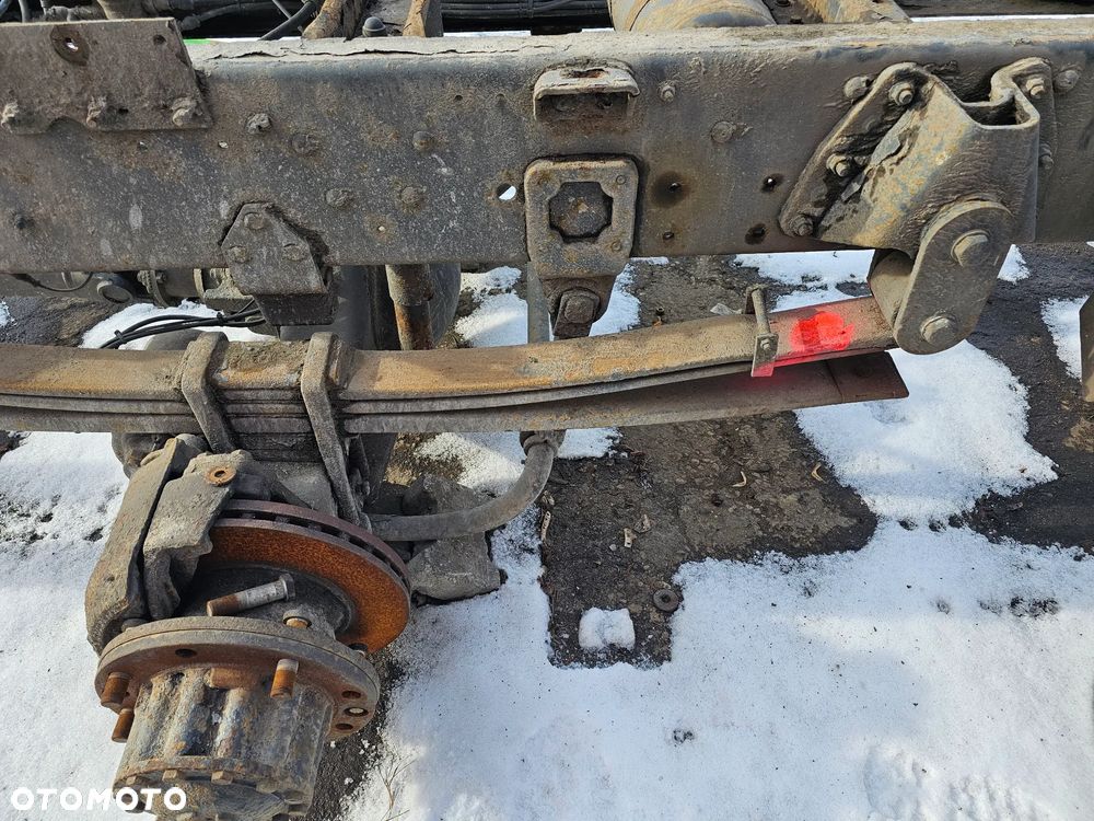 RESOR TYLNY TYŁ LEWY PRAWY 3 PIÓRA 8 cm 166 cm IVECO EUROCARGO FELGI 19,5'' - 3