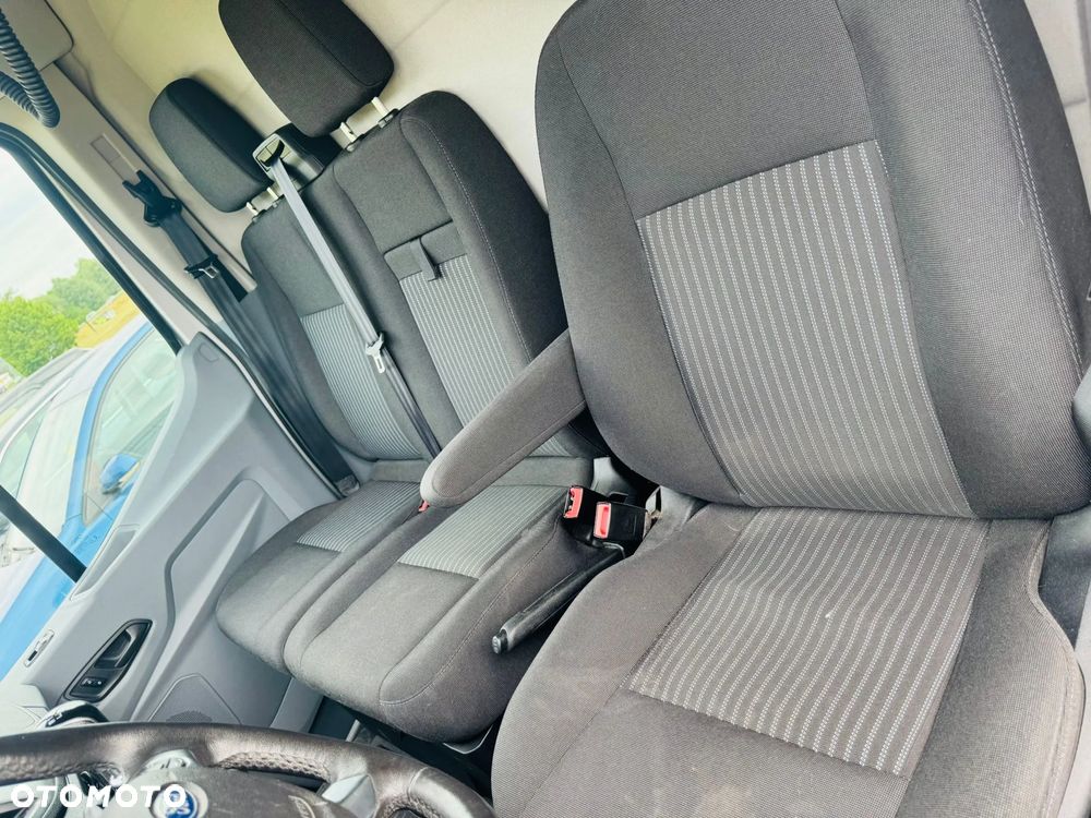 Ford Transit - 11
