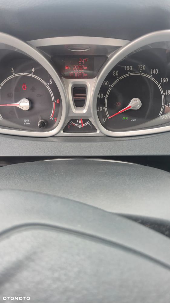 Ford Fiesta 1.6 Sport - 11