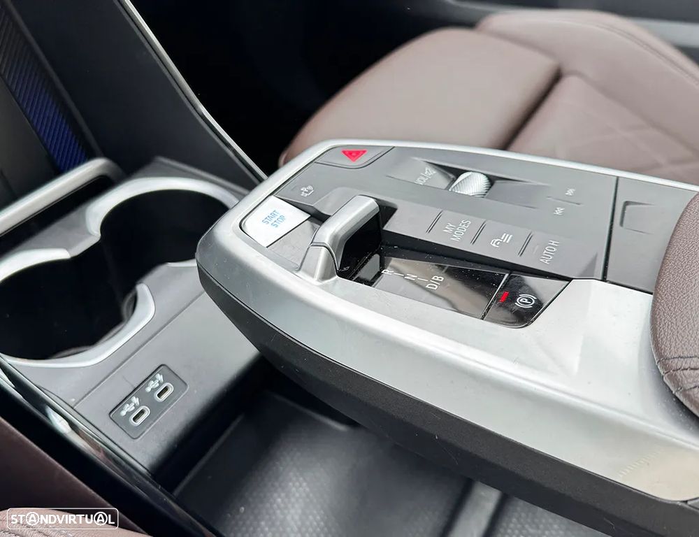 BMW iX1 xDrive30 xLine - 17