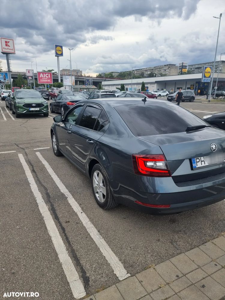 Skoda Octavia - 3
