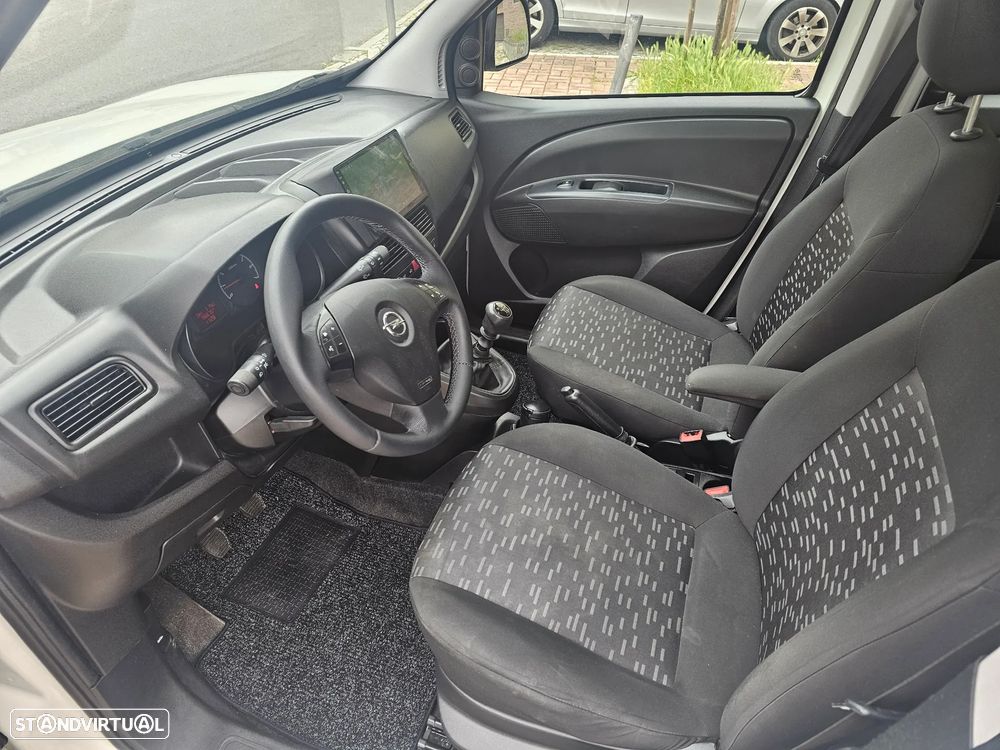 Opel Combo D ,Com Rampa Cadeira De Rodas - 10