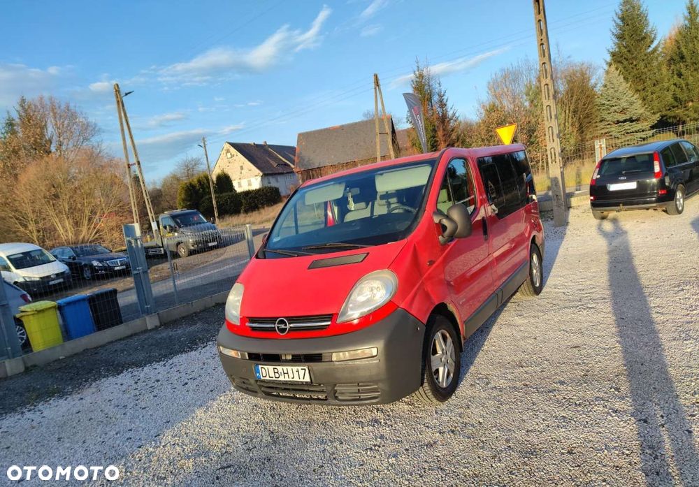 Opel Vivaro - 1