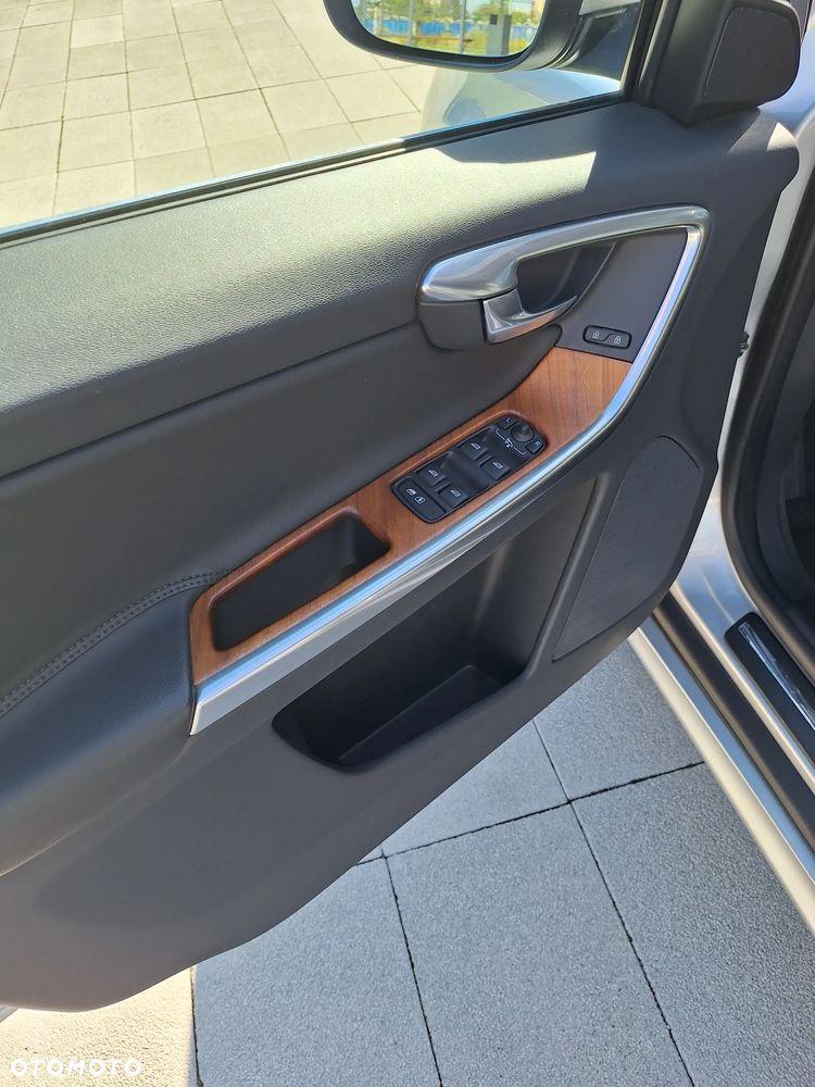 Volvo XC 60 T5 AWD Drive-E Summum - 24