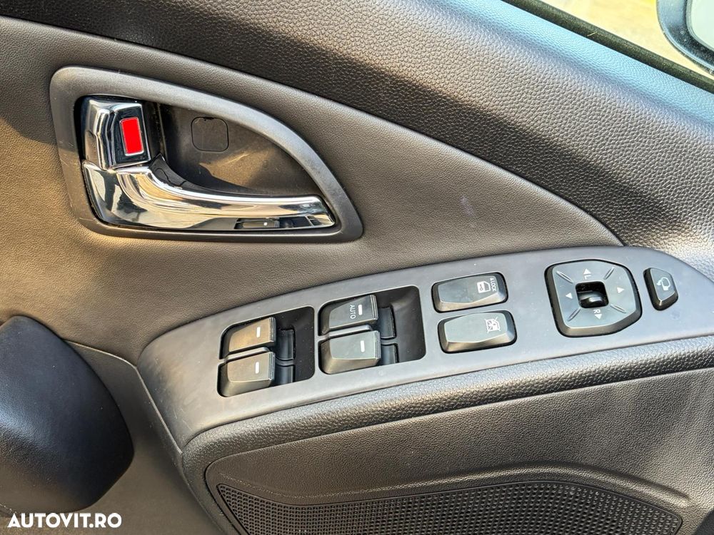 Hyundai ix35 2.0 CRDI 4WD Premium - 16