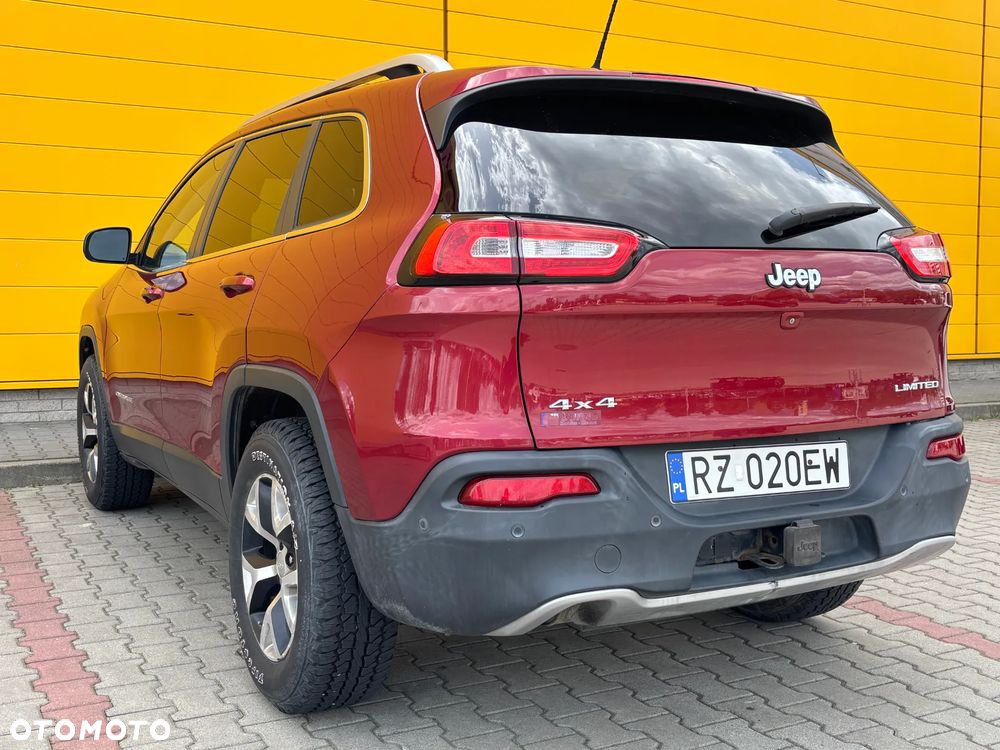Jeep Cherokee - 9
