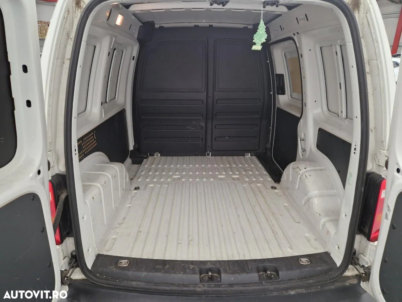 Volkswagen Caddy 2.0TDI 75CP M5 - 5