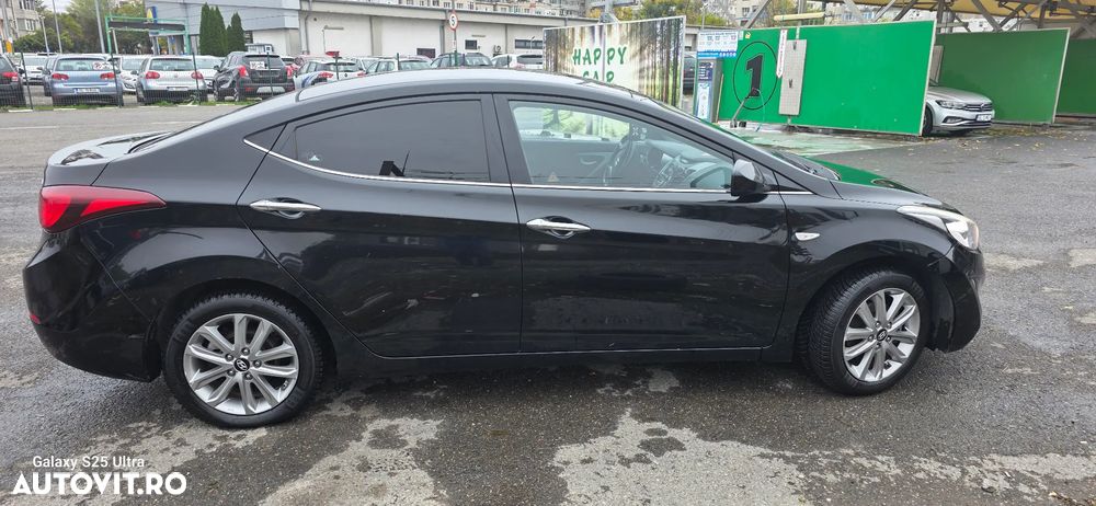 Hyundai Elantra - 7