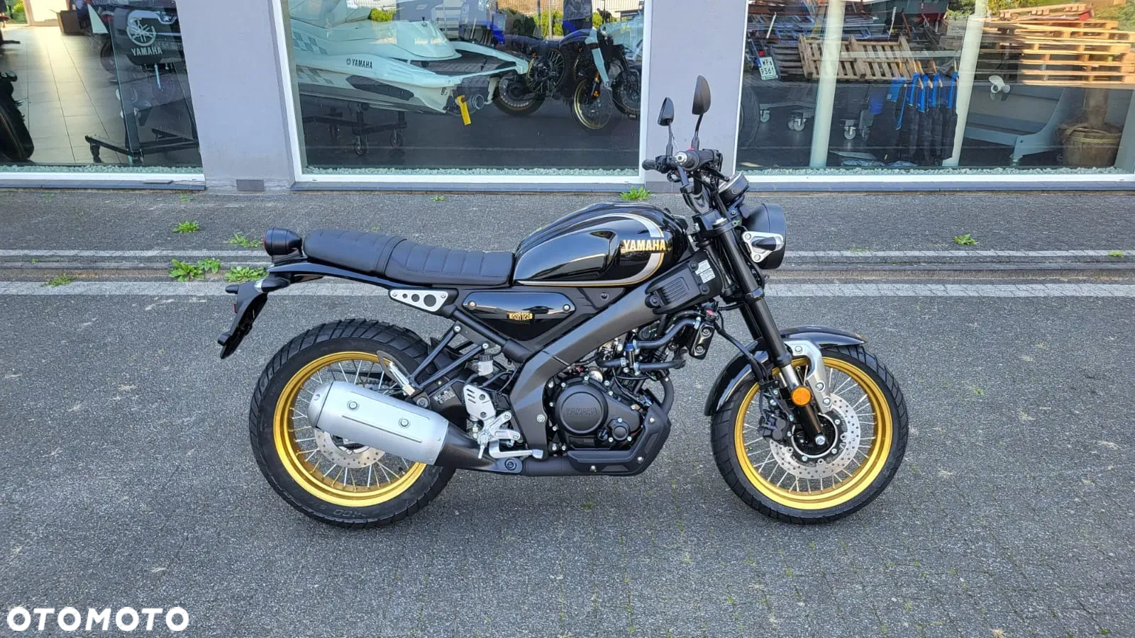 Yamaha XSR - 2
