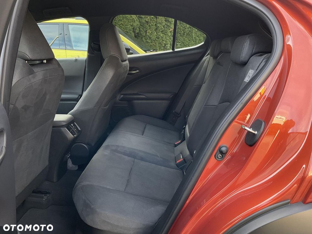 Lexus UX 250h GPF Business Edition 2WD - 14