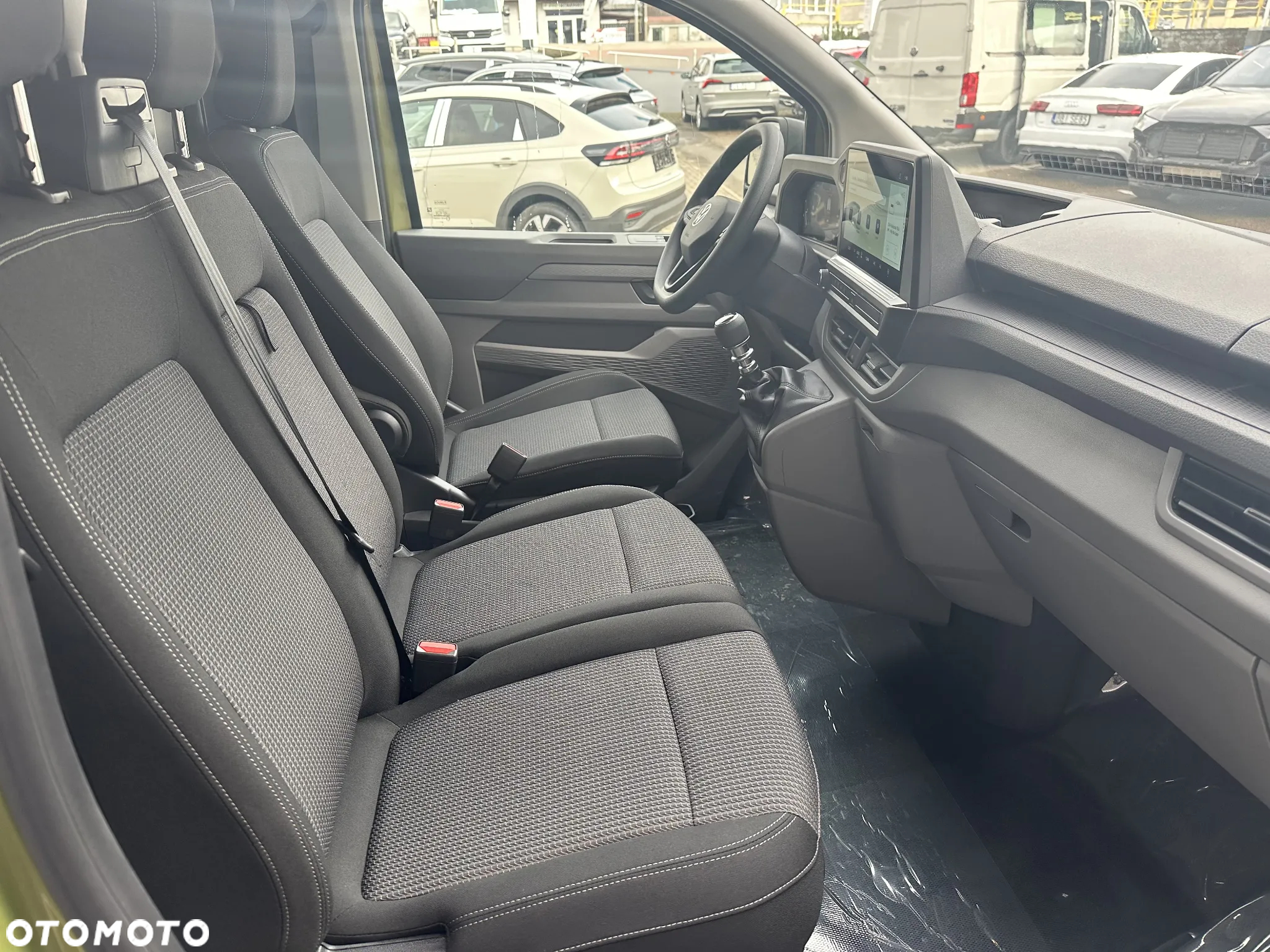 Volkswagen Transporter T7 - 12