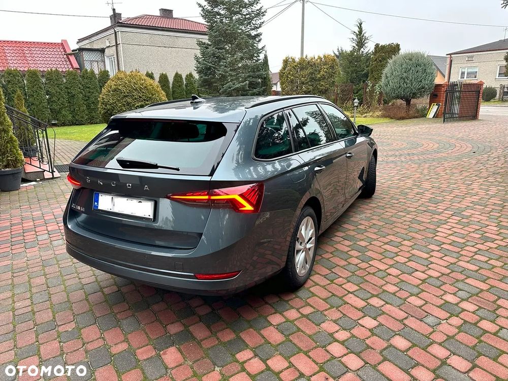 Skoda Octavia 2.0 TDI Ambition - 11
