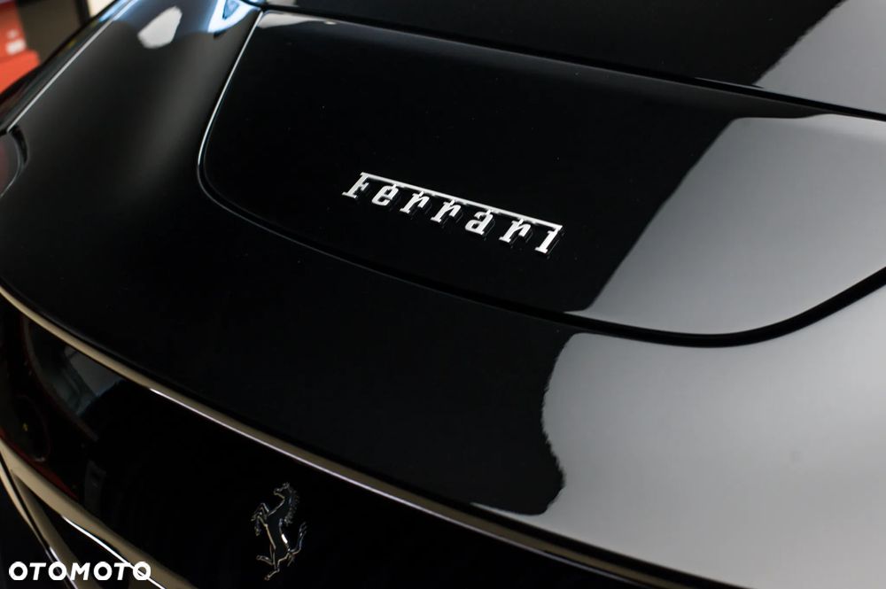 Ferrari Roma Spider - 19