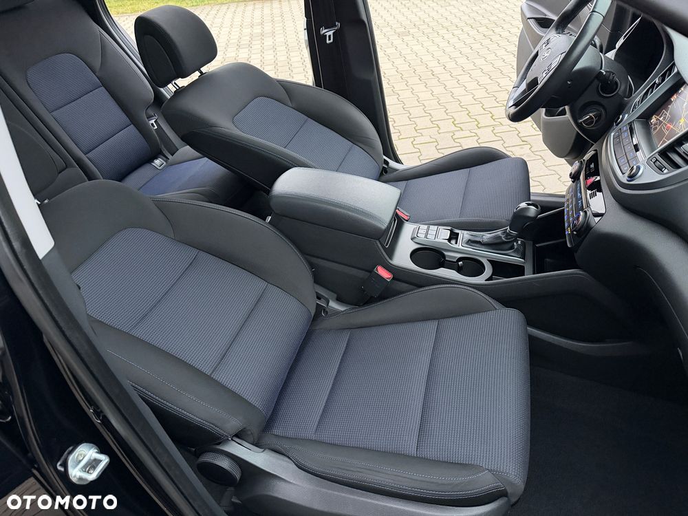 Hyundai Tucson blue 1.7 CRDi 2WD DCT Premium - 28