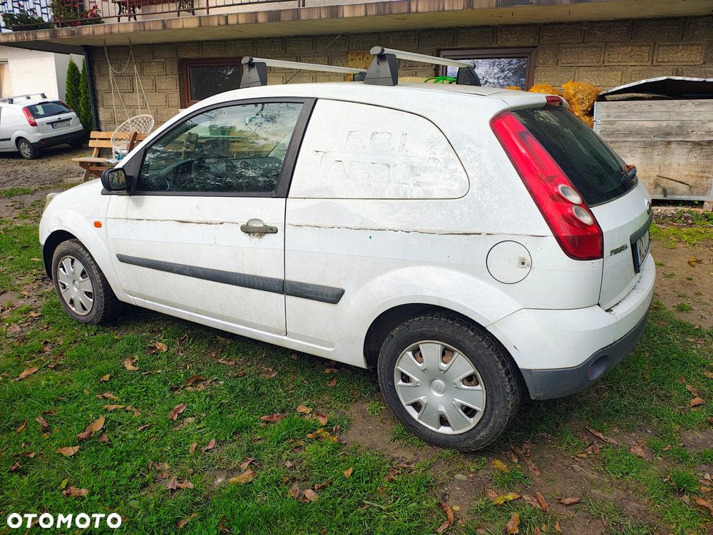 Ford Fiesta 1.4 TDCi - 4