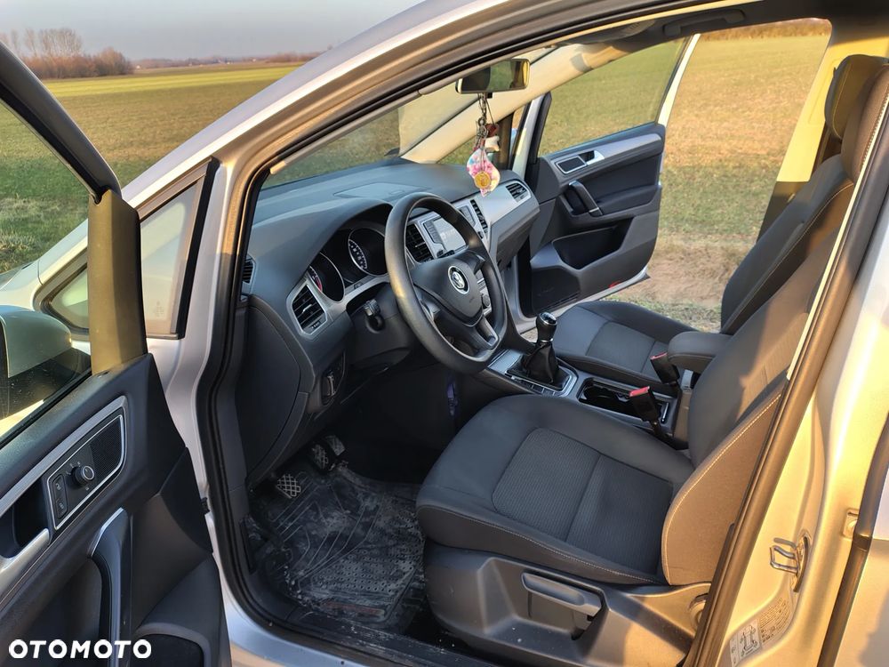 Volkswagen Golf 1.6 TDI BlueMotion Comfortline - 5