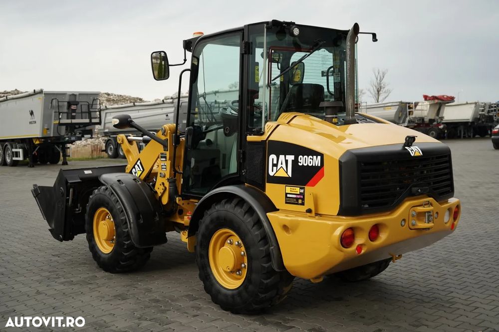Cat 906M / ÎNCĂRCĂTOR PE ROȚI / 2019 / CUPĂ CU FALCI / - 11