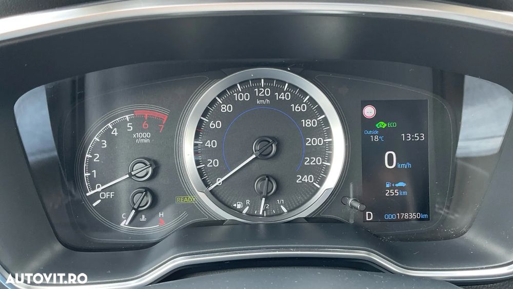 Toyota Corolla 1.8 HSD Business - 22