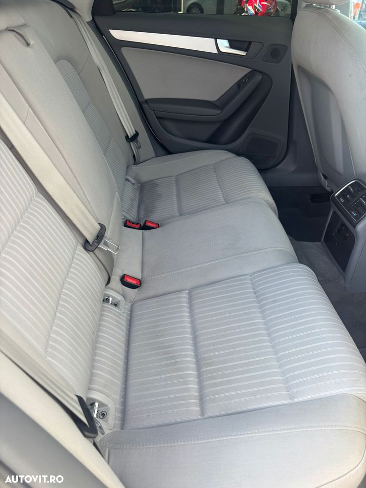 Audi A4 2.0 TDI quattro Stronic - 4