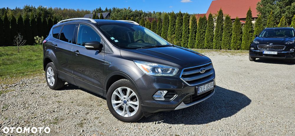 Ford Kuga 2.0 TDCi 2x4 Titanium - 2