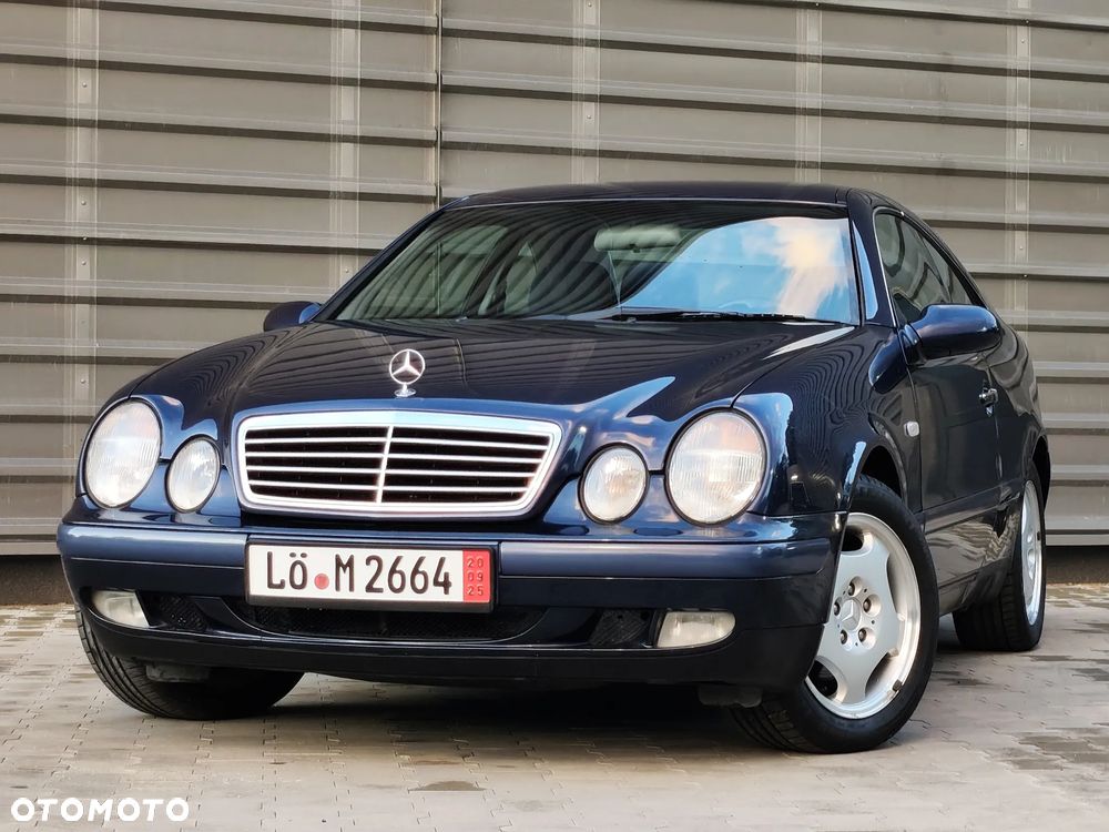 Mercedes-Benz CLK - 3