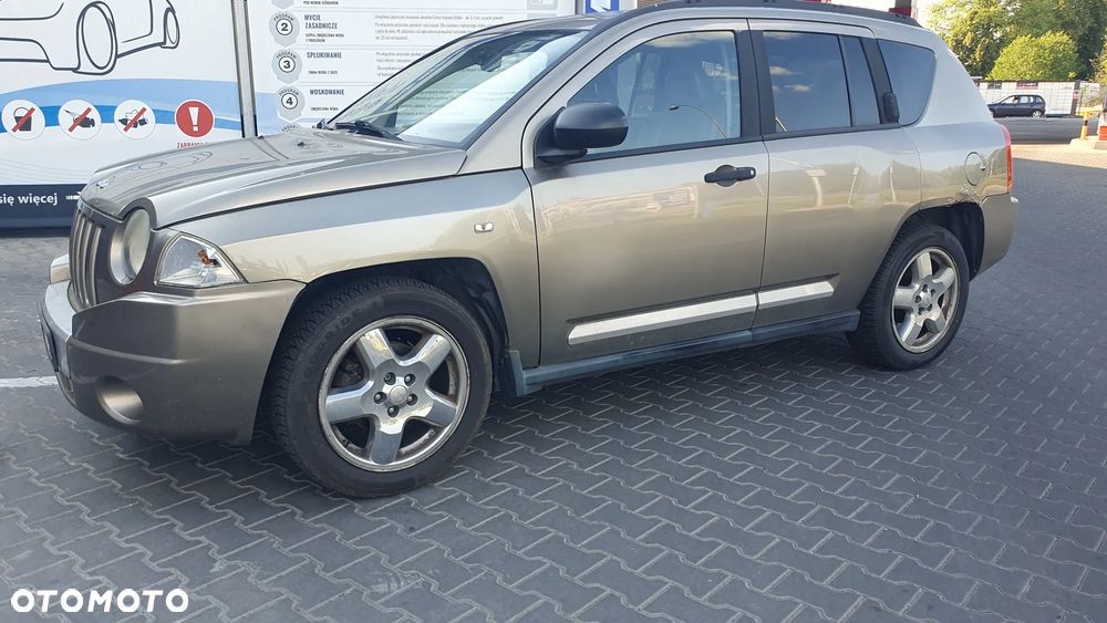 Jeep Compass 2.4I 4x4 Sport - 19