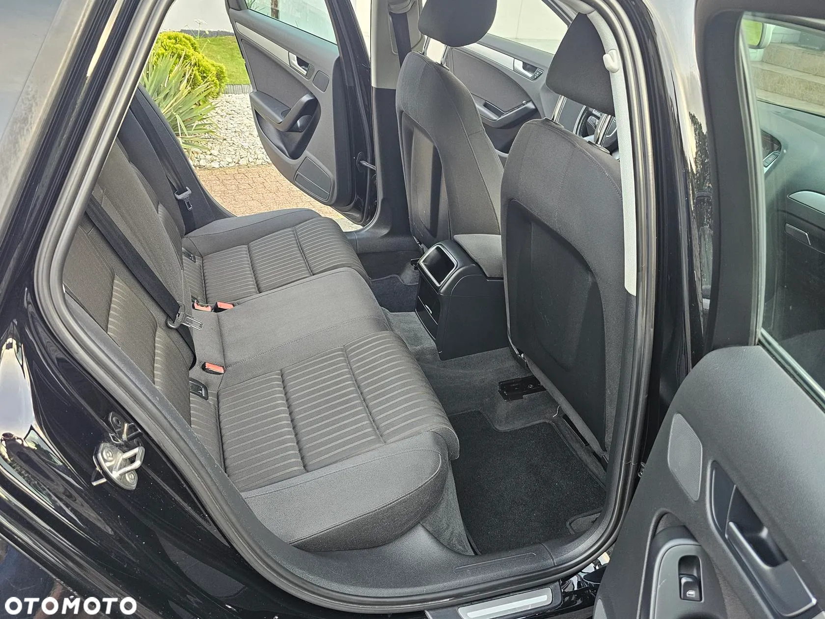 Audi A4 Avant 2.0 TDI DPF multitronic Ambiente - 16