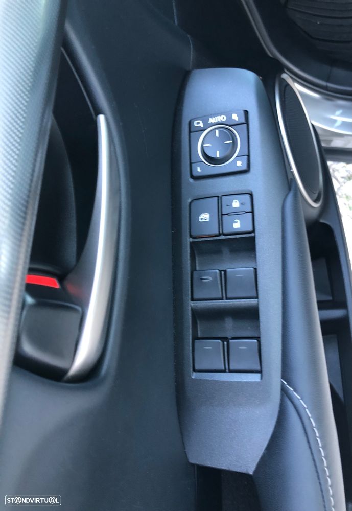 Lexus NX 300h Executive Plus - 47