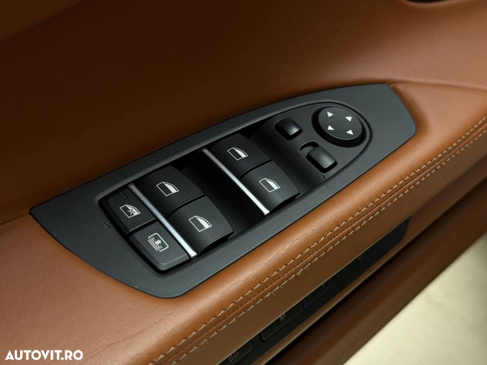 BMW Seria 7 740d xDrive - 36