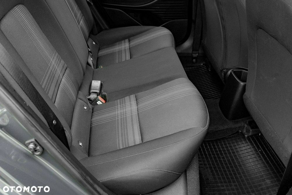 Hyundai i20 1.2 Pure - 27