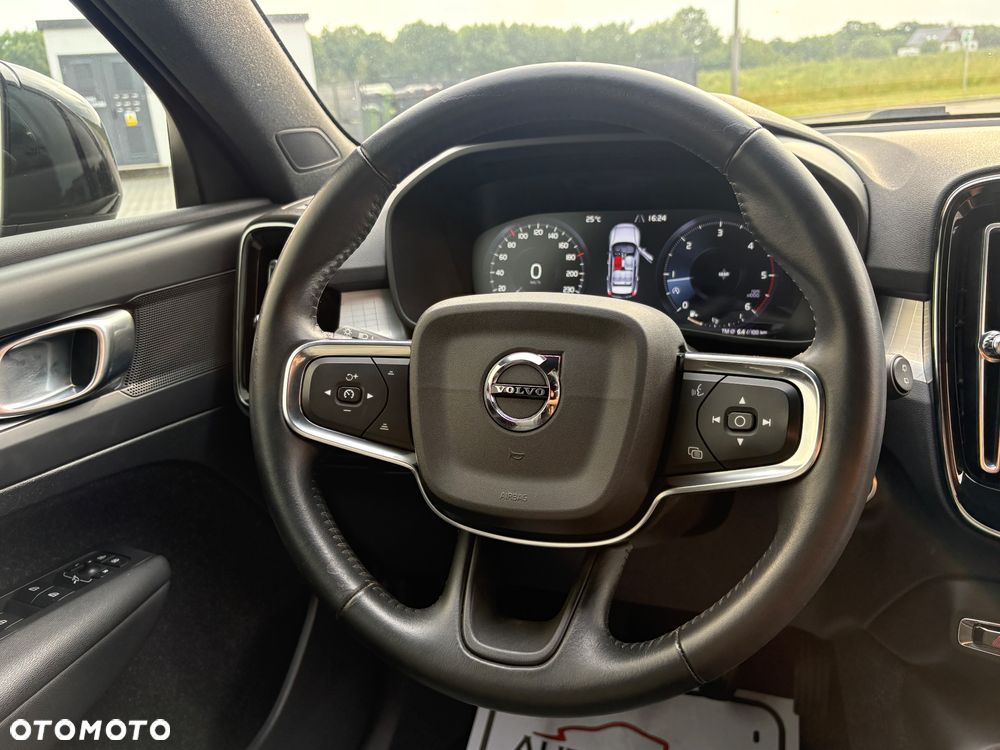 Volvo XC 40 - 26