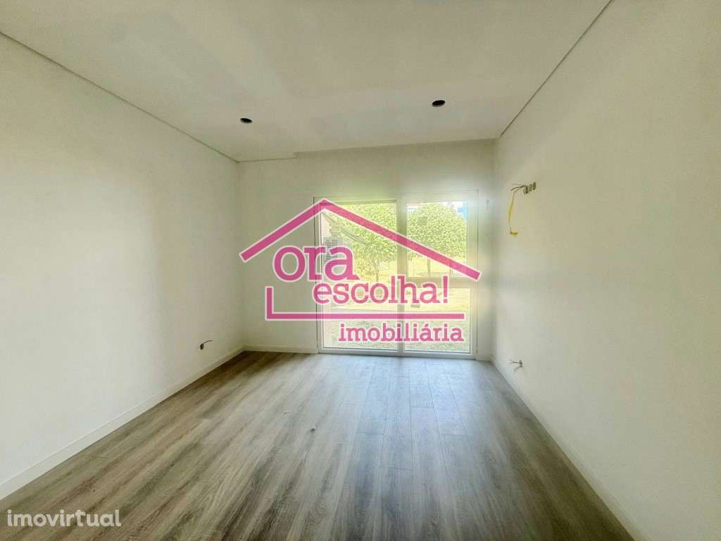 Apartamento T2 NOVO com 83 m2 e Arrecadação em Paio Pires! - Grande imagem: 4/8