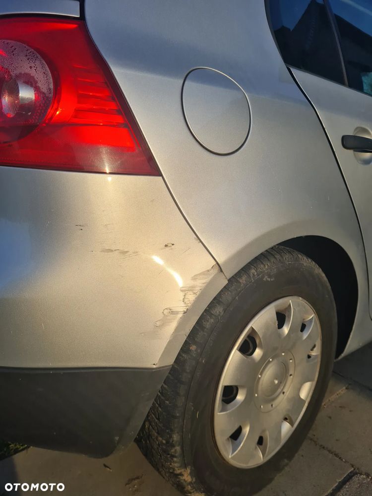Volkswagen Golf 1.9 TDI Comfortline - 4