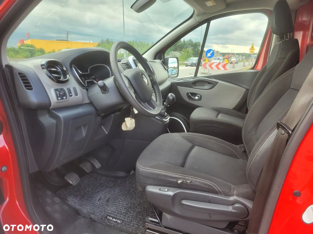 Renault Trafic - 25