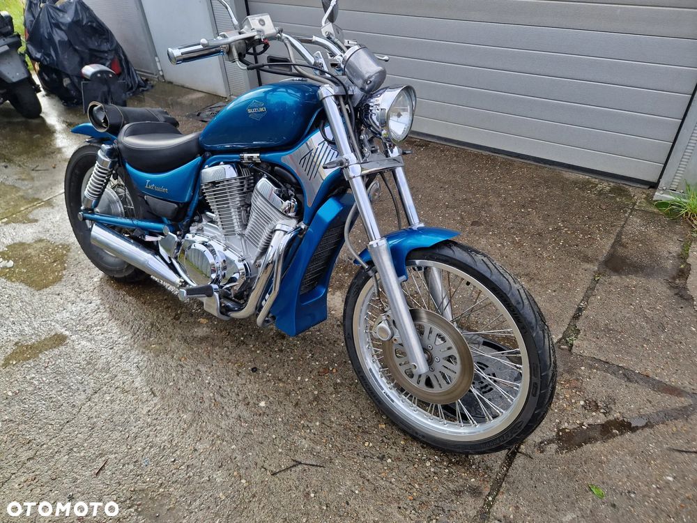 Suzuki Intruder - 3