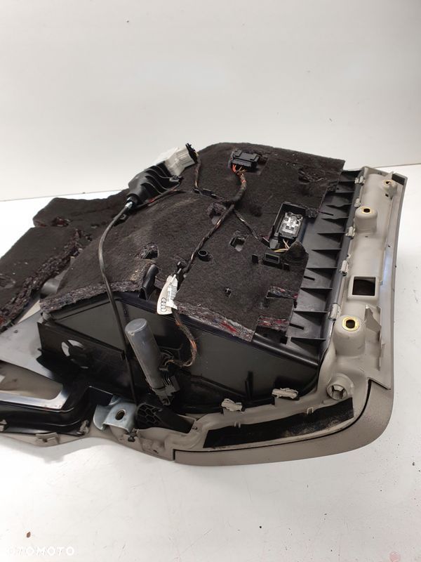 SCHOWEK PASAŻERA AUDI A6 C6 4F1857035CH JASNY - 5