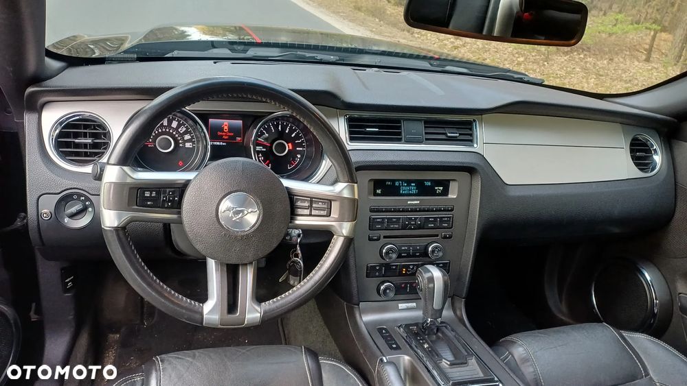 Ford Mustang 3.7 V6 Premium - 8