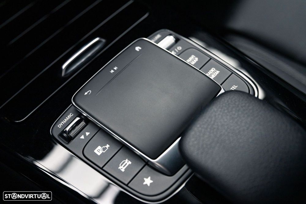 Mercedes-Benz CLA 180 d Shooting Brake Progressive Aut. - 38