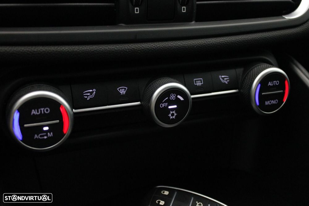 Alfa Romeo Giulia 2.2 D - 21