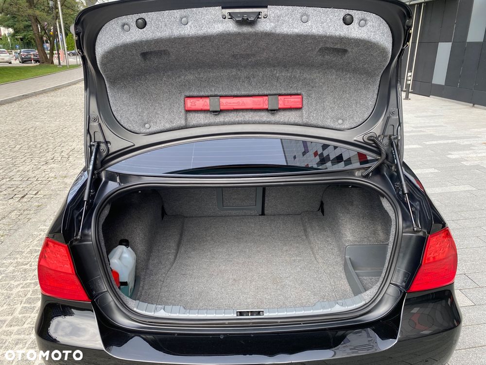 BMW Seria 3 320i Edition Lifestyle - 12