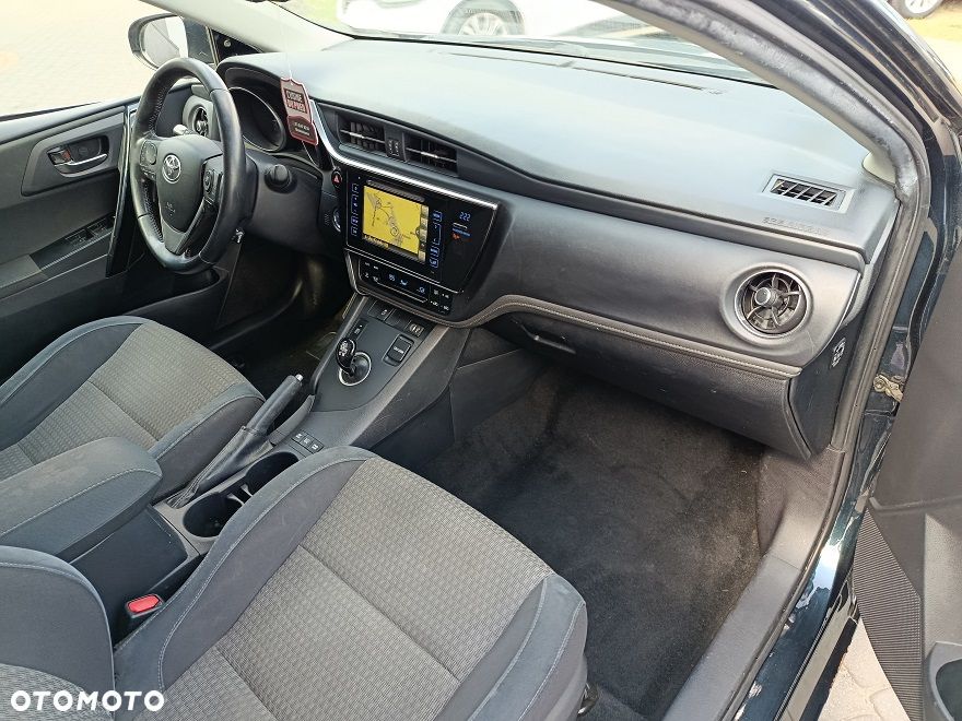 Toyota Auris - 2
