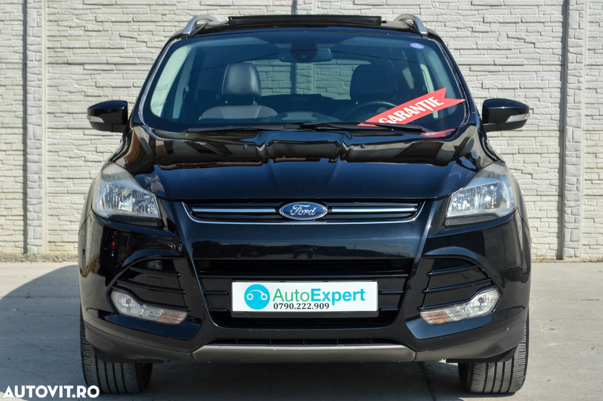Ford Kuga 1.5 EcoBoost 2x4 Titanium - 3