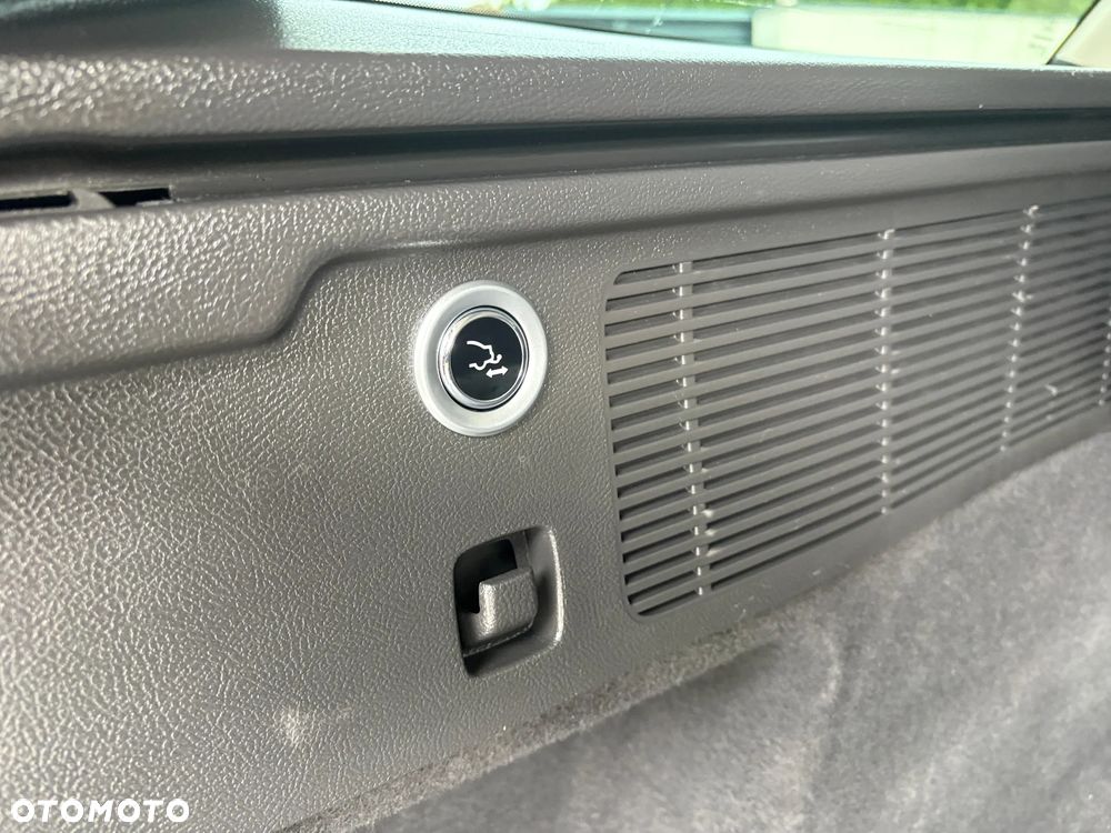 Ford Mondeo 1.6 TDCi ECOnetic Start-Stopp Titanium - 24