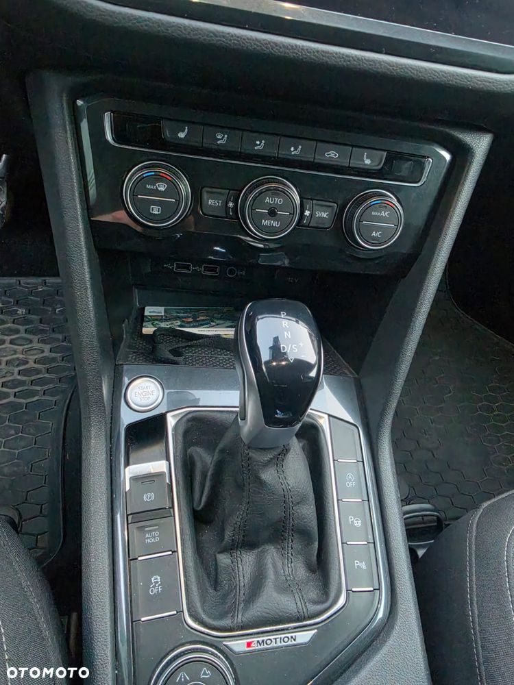 Volkswagen Tiguan - 13