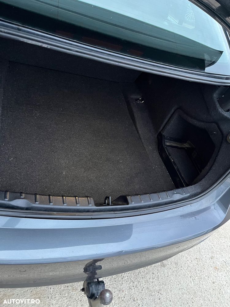 BMW Seria 3 320d Efficient Dynamic Edition Aut. Blue Performan - 25